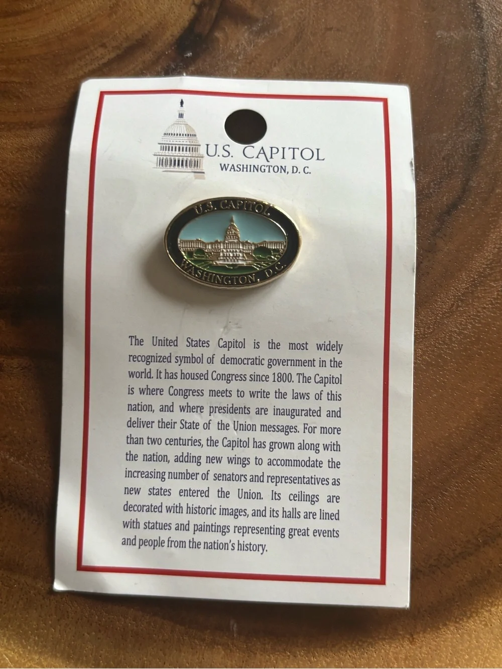 U.S. Capital Washington D.C. Pin Gold, Light Blue, Green